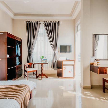 Отель Le Phuong Dalat Экстерьер фото