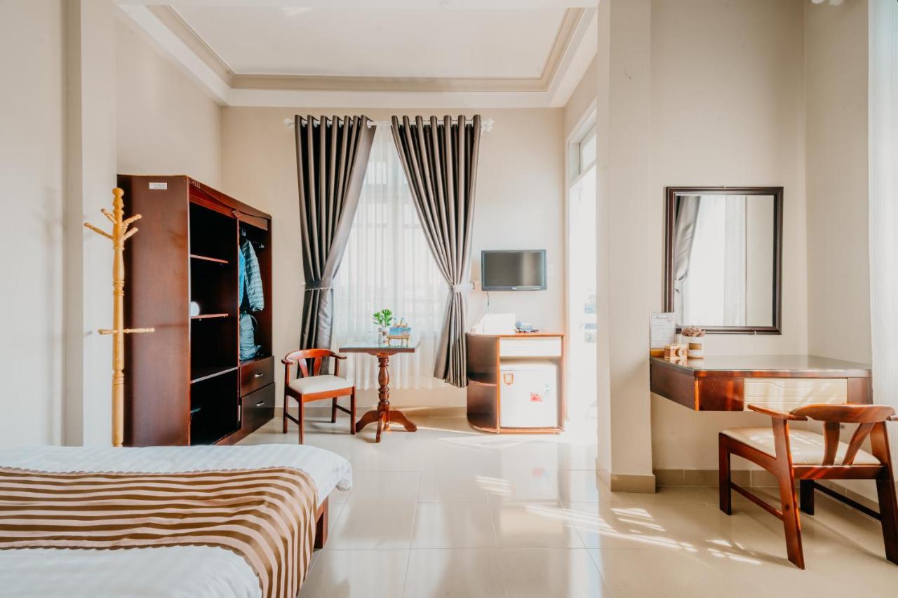 Отель Le Phuong Dalat Экстерьер фото