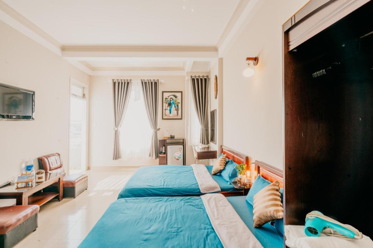 Отель Le Phuong Dalat Экстерьер фото