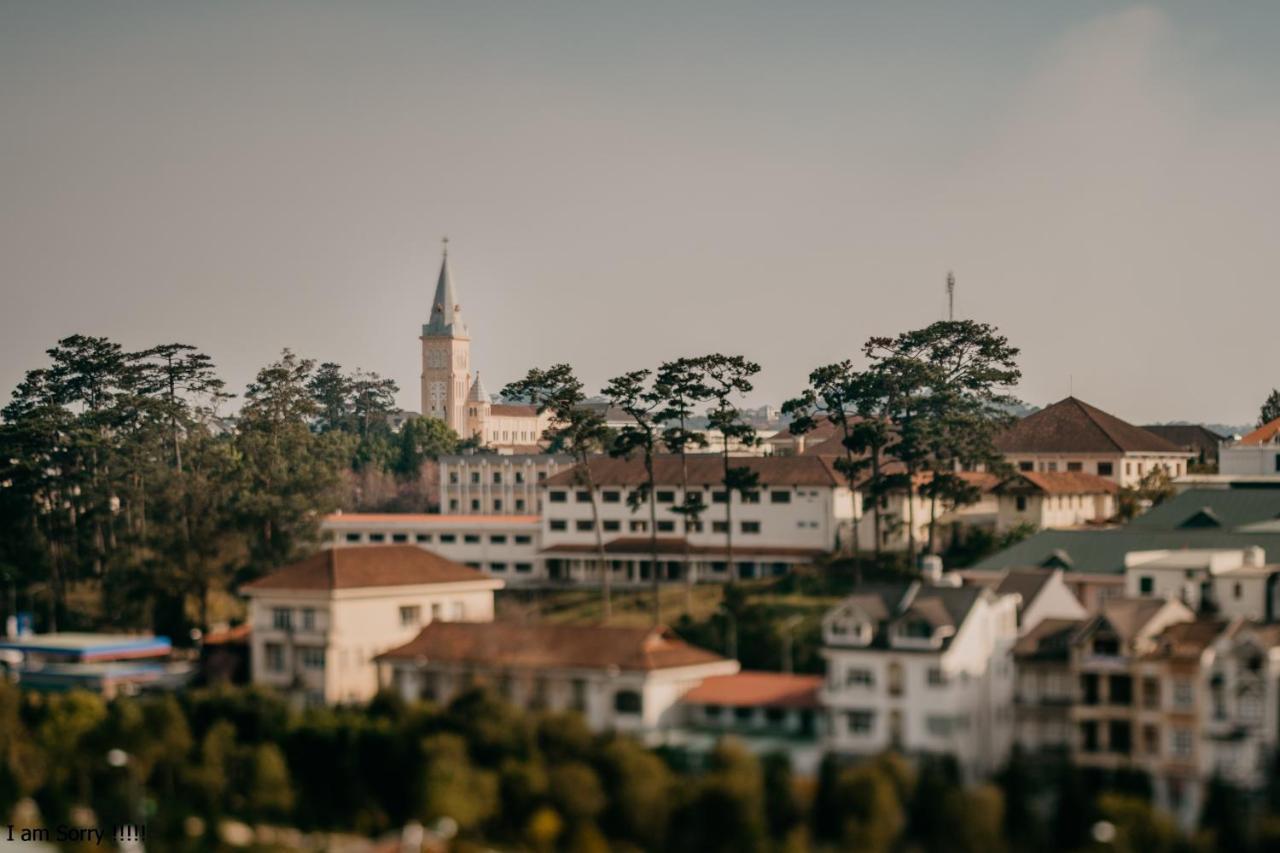 Отель Le Phuong Dalat Экстерьер фото